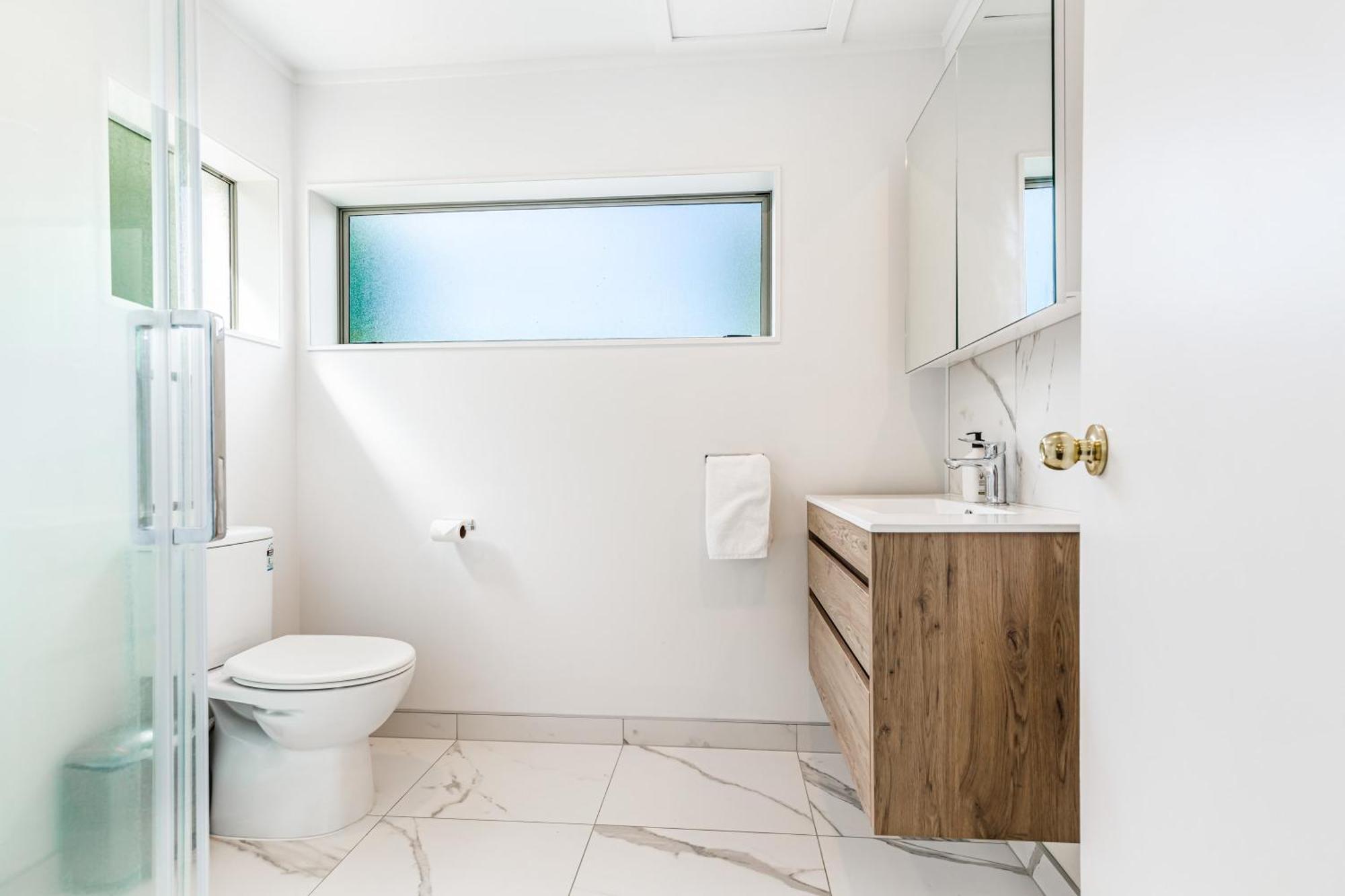 Private And Sunny 3-Bedroom Home With Parking Окленд Экстерьер фото